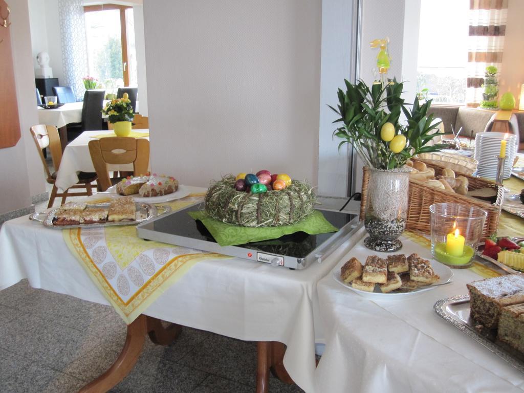 Rhoen-Hotel Sonnenhof - Restaurant & Cafe Попенхаузен Екстериор снимка