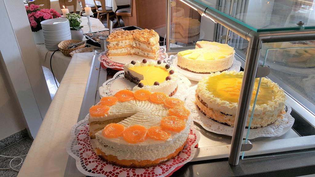 Rhoen-Hotel Sonnenhof - Restaurant & Cafe Попенхаузен Екстериор снимка