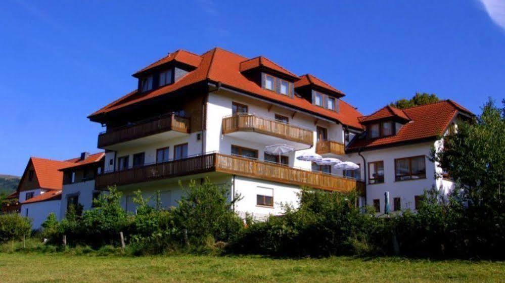 Rhoen-Hotel Sonnenhof - Restaurant & Cafe Попенхаузен Екстериор снимка