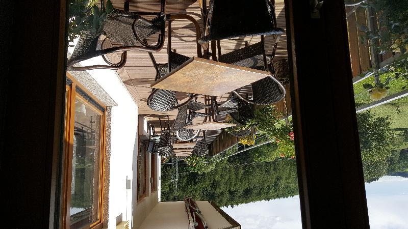 Rhoen-Hotel Sonnenhof - Restaurant & Cafe Попенхаузен Екстериор снимка